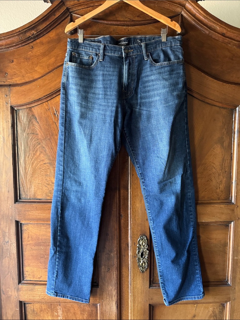 Lucky Brand Men's Straight Jeans in Mid Blue Wash